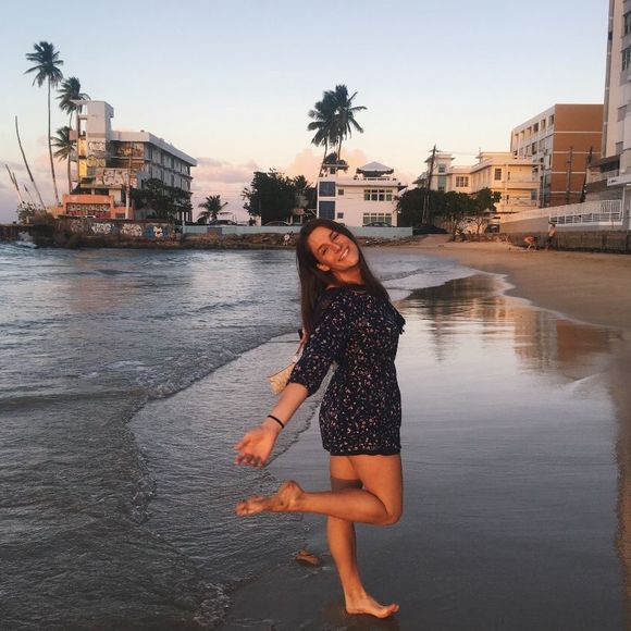 Meet your Posher, Megan - Picture 1 of 1